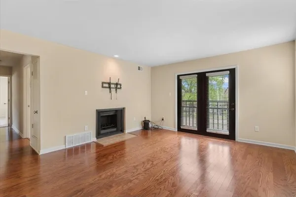 $2,150 | 1814 Birch Post Cove, Unit 2, Memphis, TN 38138