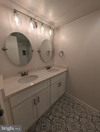 $1,690 | 3320 Hewitt Avenue, Unit 52, Silver Spring, MD 20906