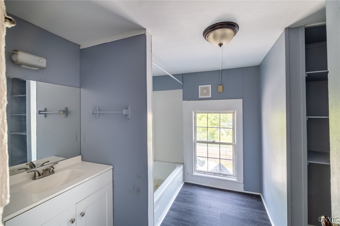 348 Lenox Avenue Oneida, NY 13421 - Photo 21 of 22 Apt. #2 Bath