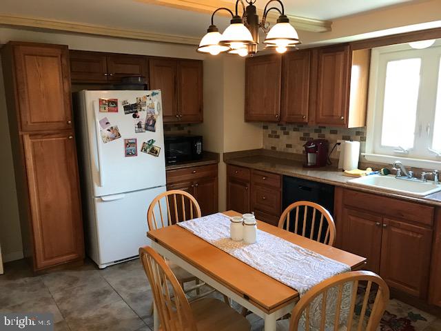 509 Maple Street Conshohocken, PA 19428 - Photo 6 of 16