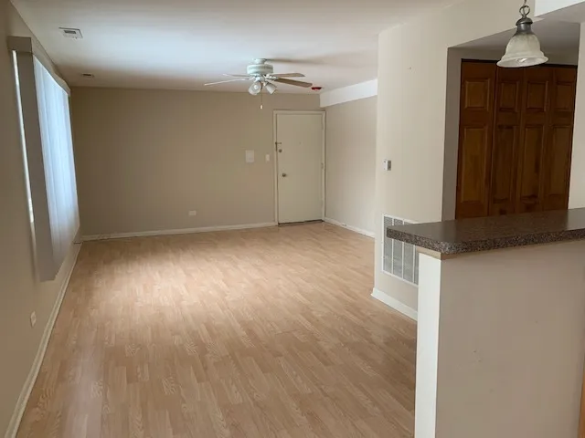 $1,425 | 6616 104th Place, Unit 4, Chicago Ridge, IL 60415