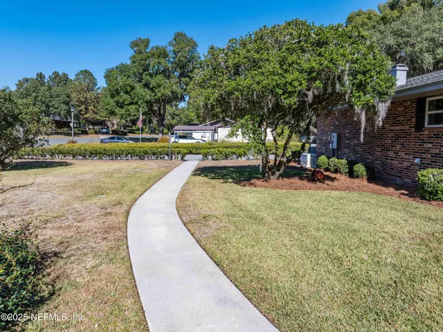$585,000 | 321 Northwest Harris Lake Drive, Lake City, FL 32055