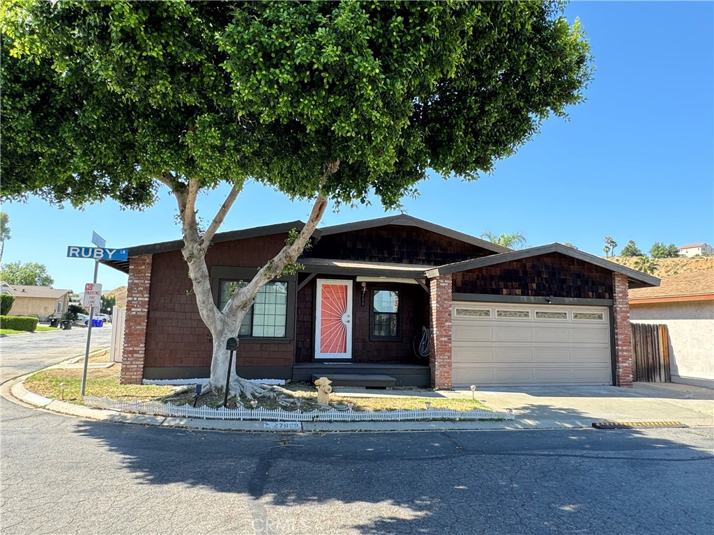 27629 Ruby Lane Castaic, CA 91384 - Photo 19 of 25