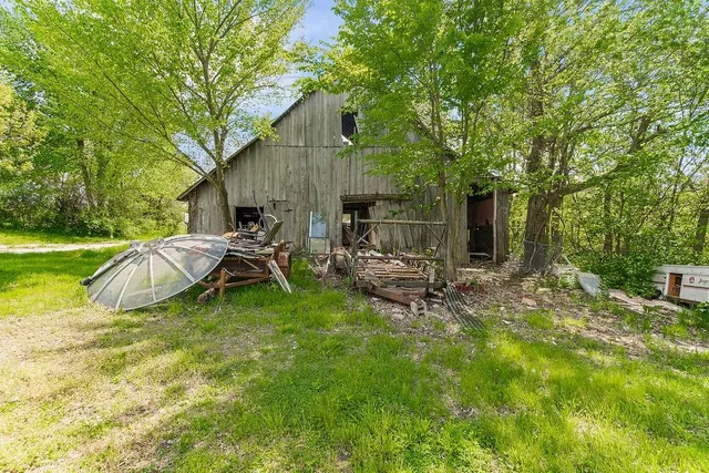 $400,000 | 38708 East Hudson Road, Oak Grove, MO 64075