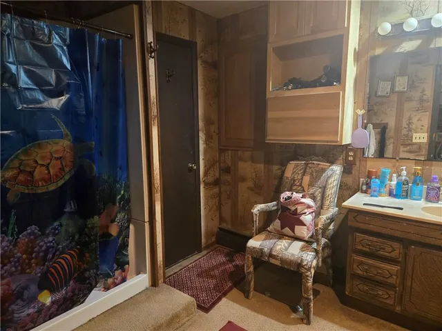 $400,000 | 38708 East Hudson Road, Oak Grove, MO 64075