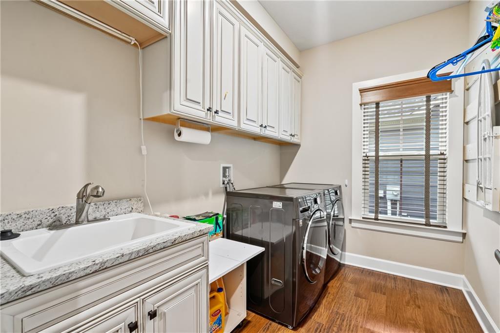 2009 Cherry Road Gibsonia, PA 15044 - Photo 21 of 45 a kitchen with a sink stove and cabinets