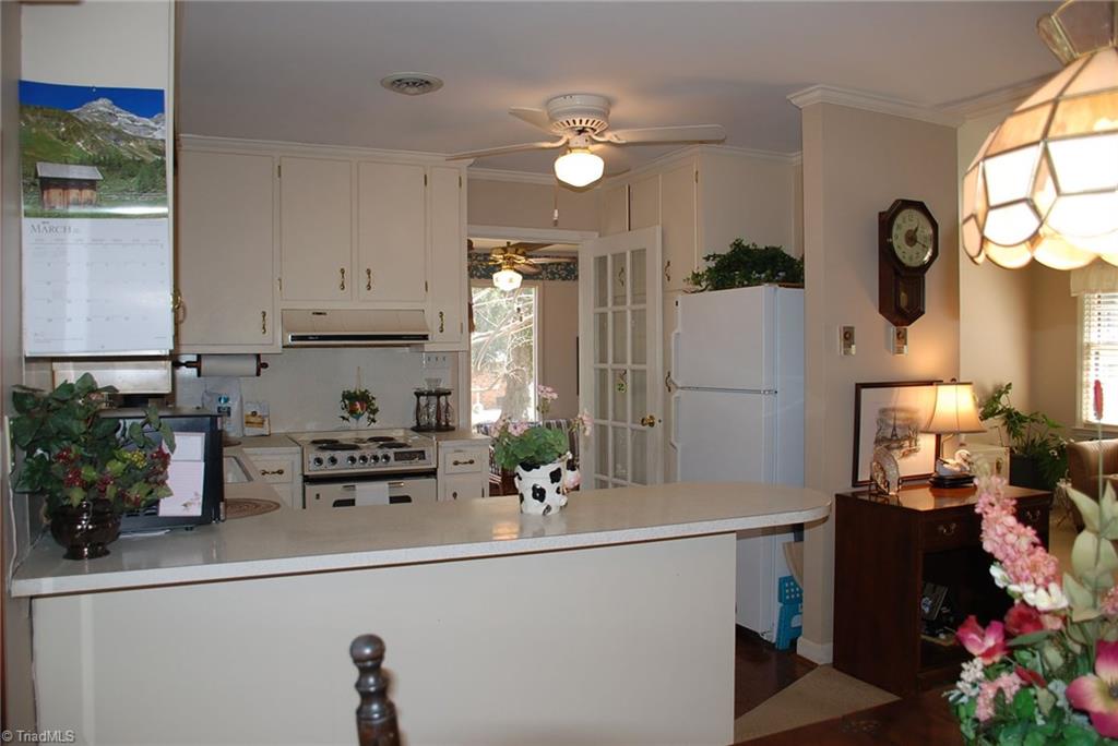 5704 Old Oak Ridge Road Greensboro, NC 27410 - Photo 7 of 22