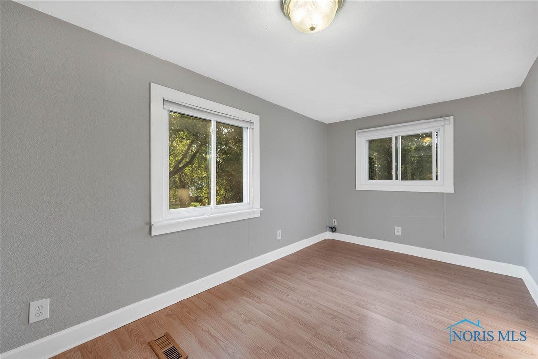 5833 Chippewa Road Toledo, OH 43613 - Photo 27 of 36 Gallery Image 27
