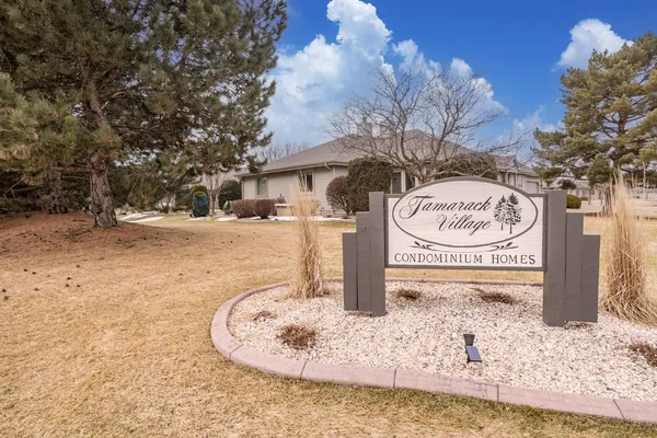 $425,000 | W173N8035 Shady Lane, Menomonee Falls, WI 53051