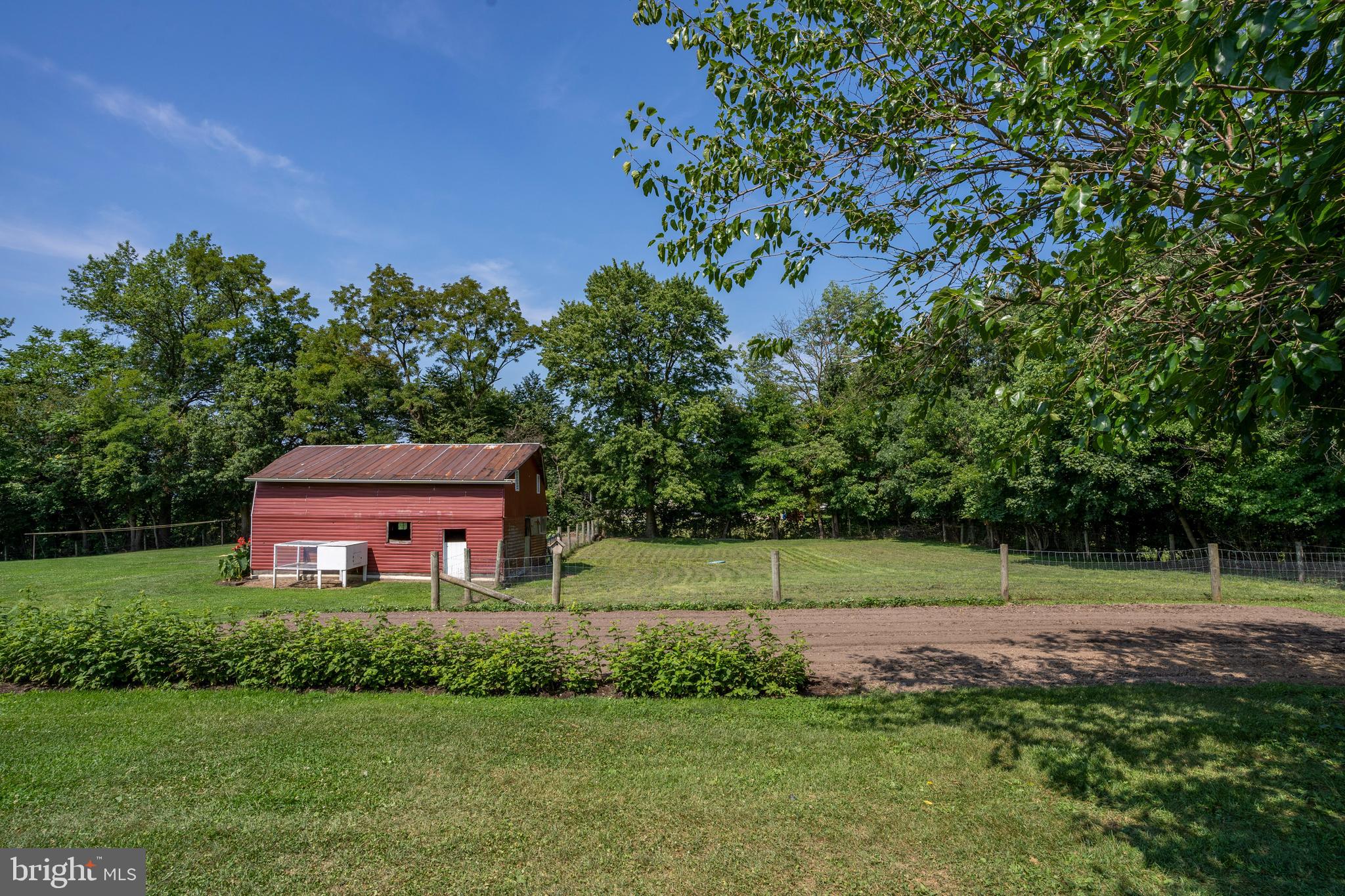556 East Pleasantview Road Manheim, PA 17545 - Photo 41 of 93 a garden view