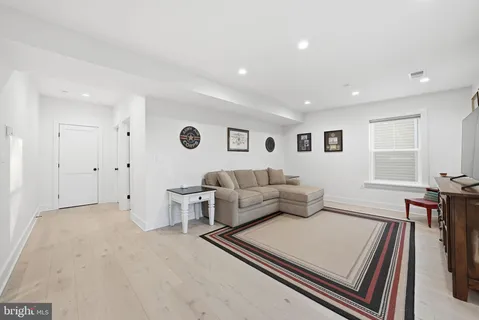 $1,215,000 | 1422 Howard Road, Annapolis, MD 21403