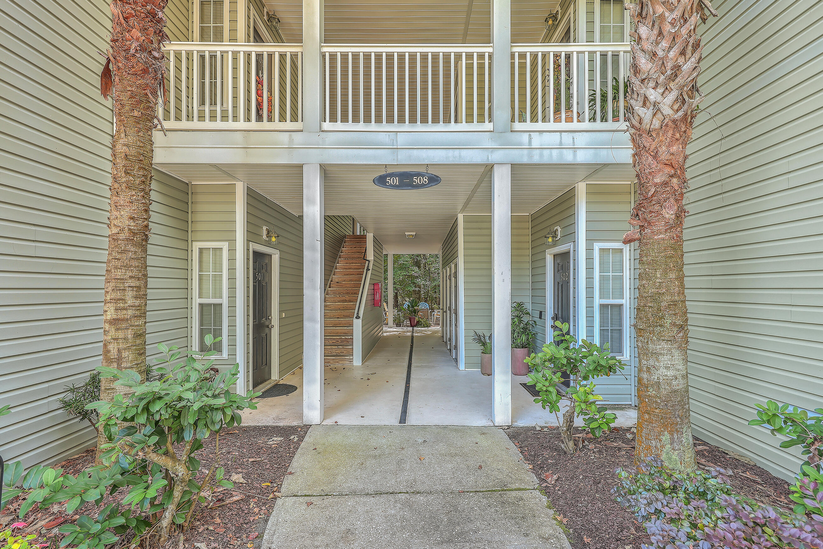 507 South Elgin Court Charleston, SC 29414 - Photo 2 of 29 ZYN_2307_08_09_10_11_12_13