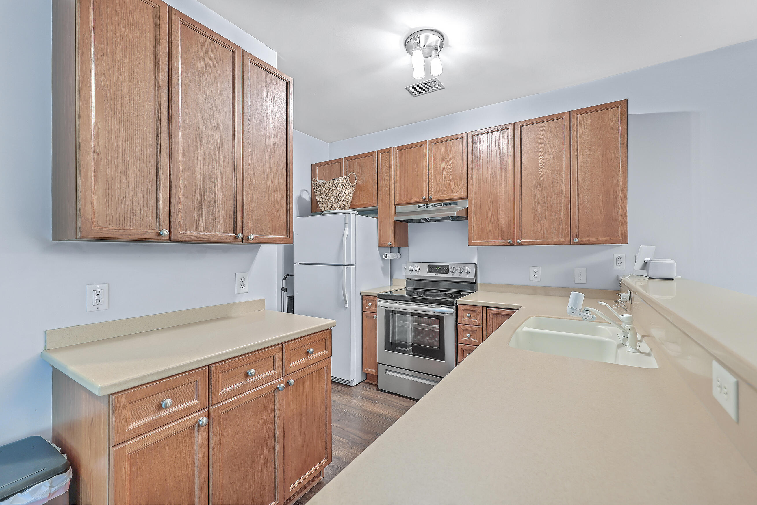 507 South Elgin Court Charleston, SC 29414 - Photo 10 of 29 ZYN_2153_4_5_6_7_8_9