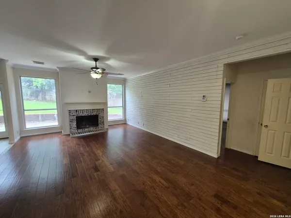 $2,895 | 712 Moss Wood, Schertz, TX 78154