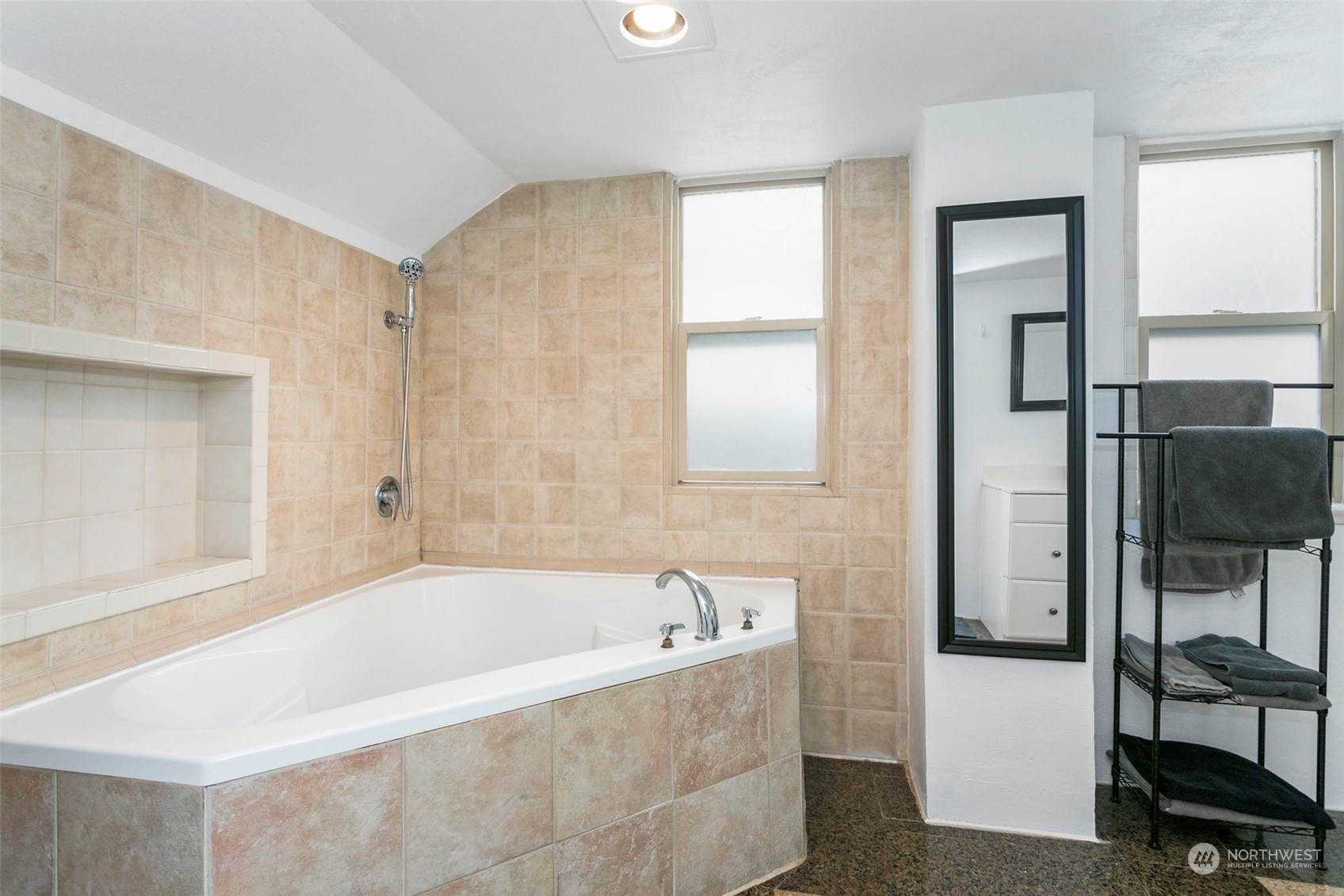710 Prospect Avenue North Kent, WA 98031 - Photo 23 of 37 a white bath tub sitting next to a window