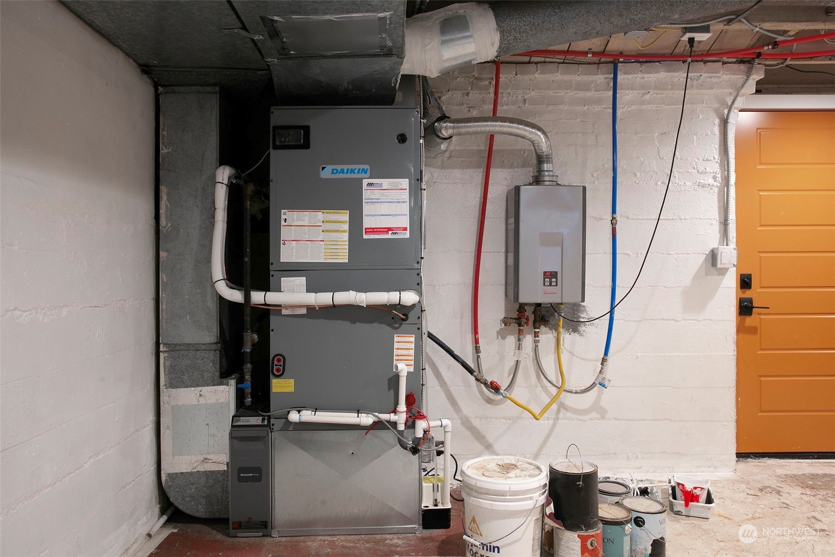 710 Prospect Avenue North Kent, WA 98031 - Photo 30 of 37 a bathroom with a toilet and a mirror
