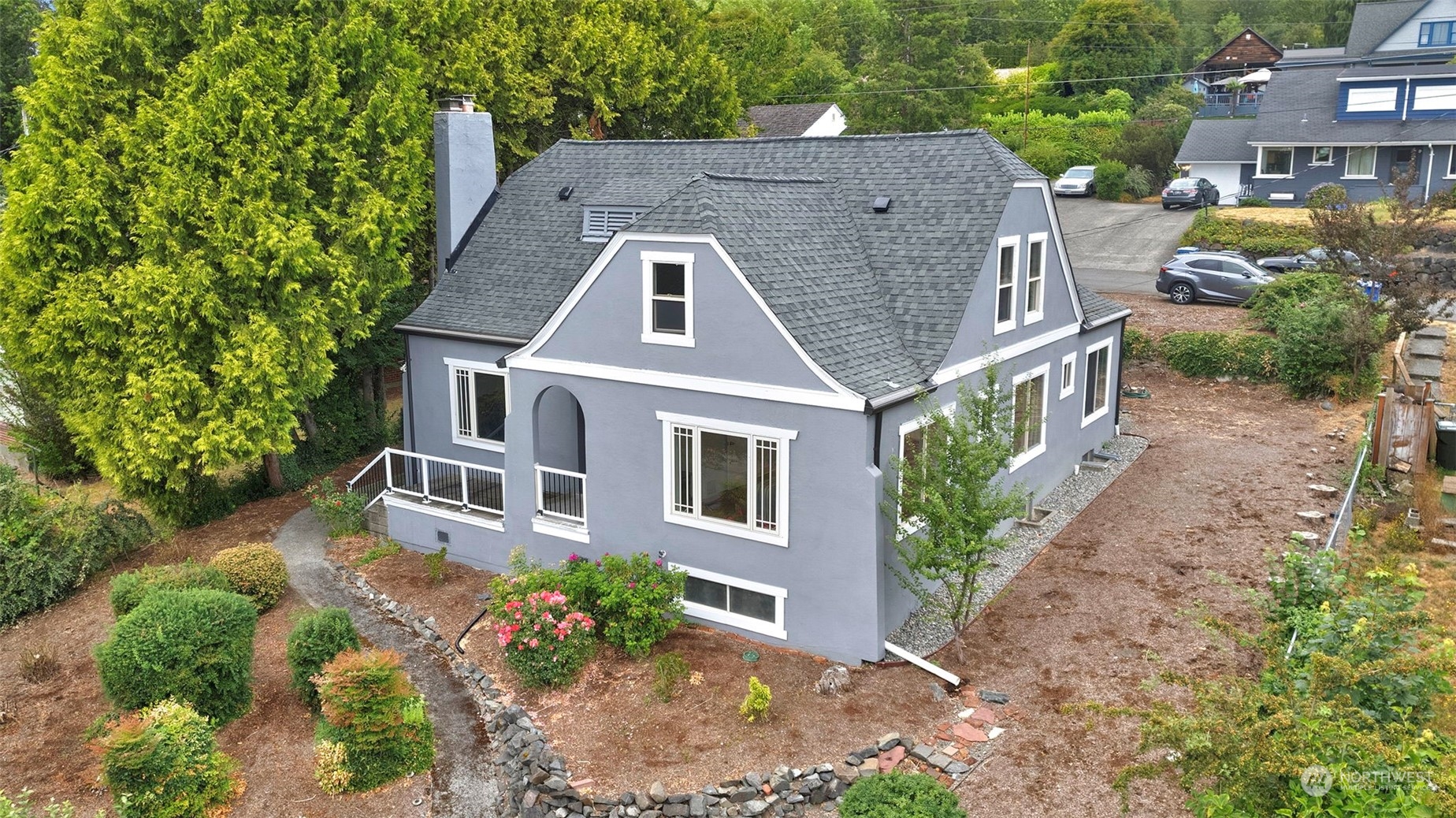 710 Prospect Avenue North Kent, WA 98031 - Photo 32 of 37 an aerial view of a house with a yard
