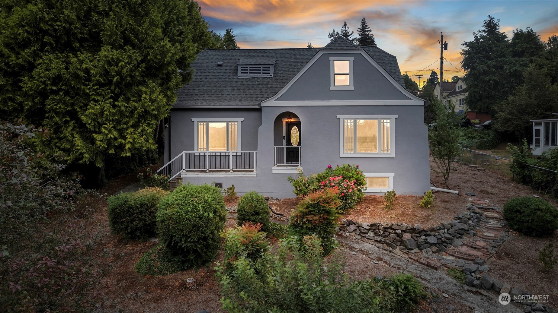 710 Prospect Avenue North Kent, WA 98031 - Photo 37 of 37 a front view of a house with a yard