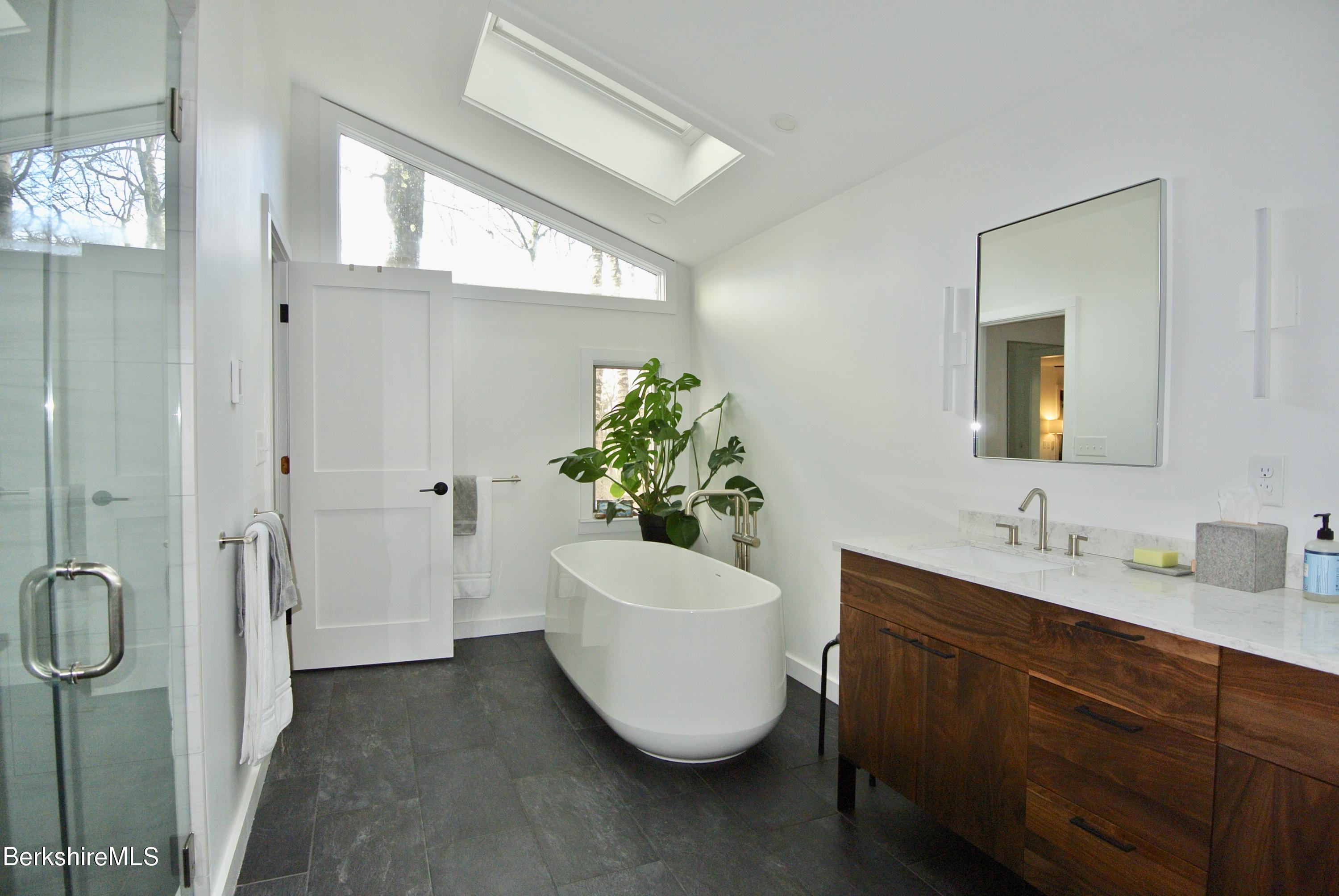 56 Lenox Road West Stockbridge, MA 01266 - Photo 20 of 39 Soaking tub in primary bath