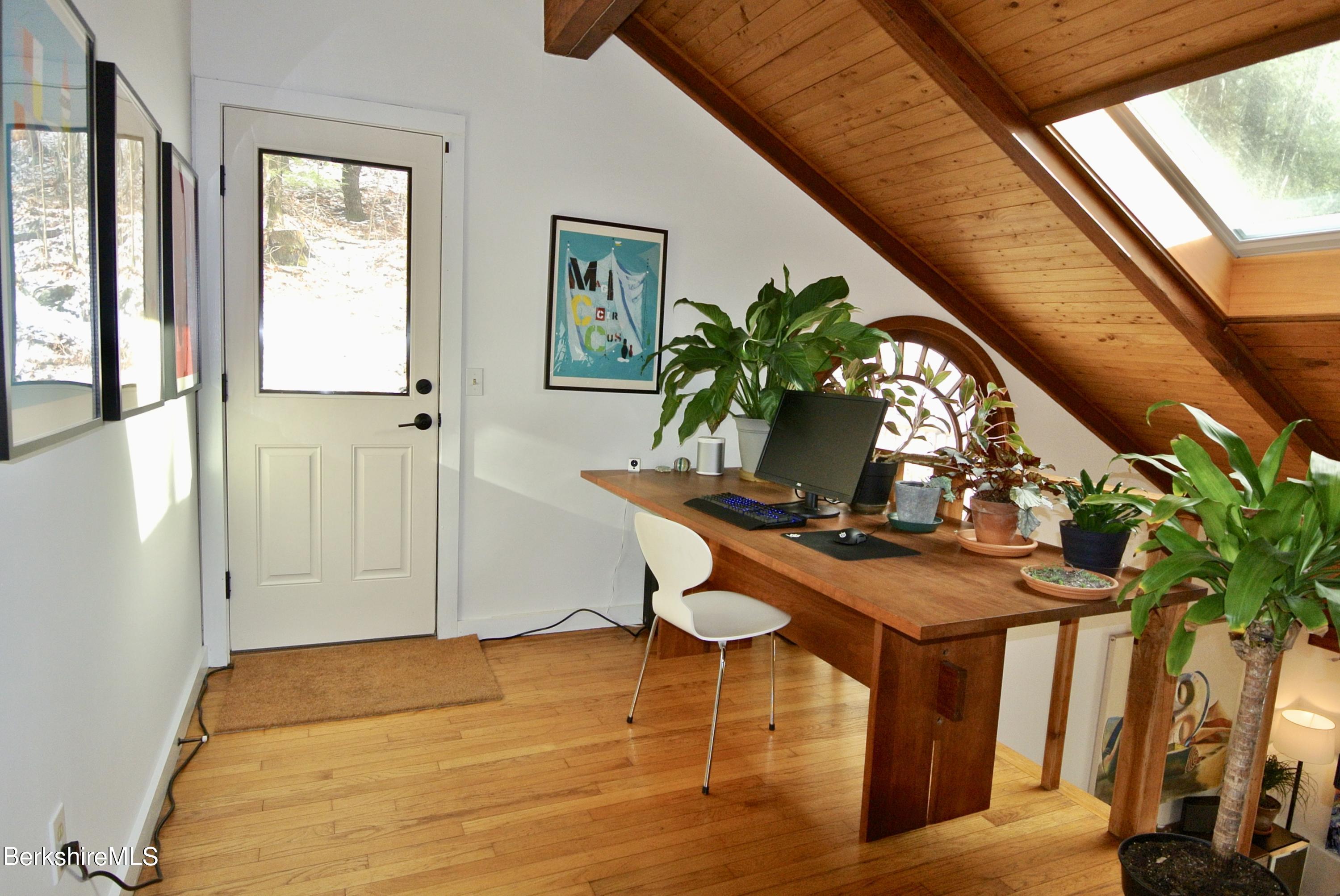 56 Lenox Road West Stockbridge, MA 01266 - Photo 21 of 39 Loft office opens to the upper deck