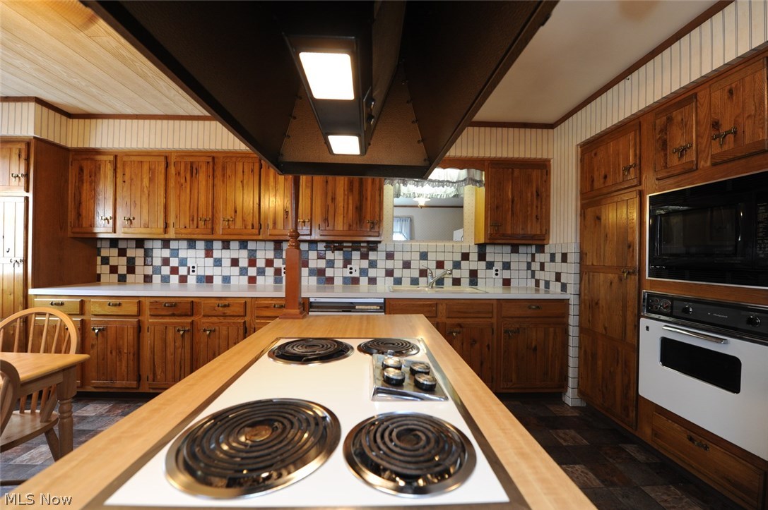 4815 Arbor Road Southwest Canton, OH 44710 - Photo 6 of 18 Gallery Image 6