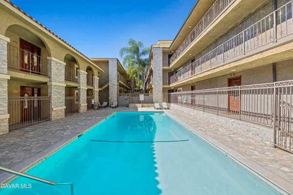 $459,900 | 3220 Altura La, Unit 220, La Crescenta, CA 91214