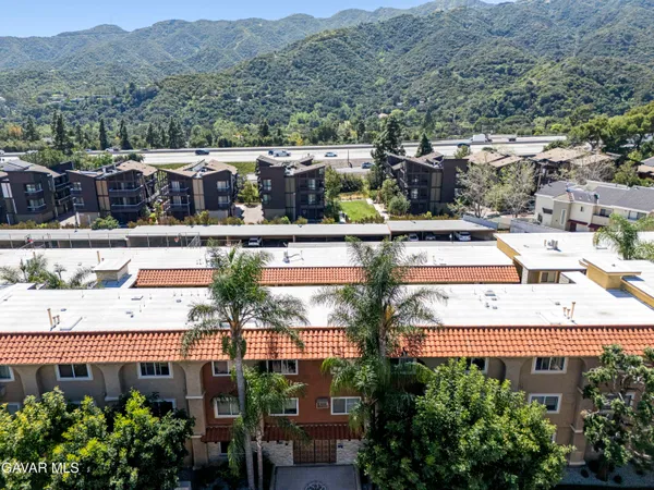 $459,900 | 3220 Altura La, Unit 220, La Crescenta, CA 91214
