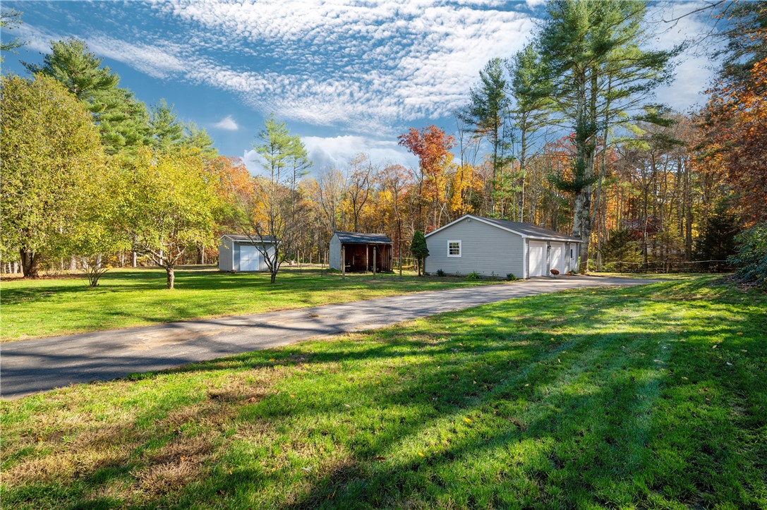 390 Hammet Road Coventry, RI 02816 - Photo 11 of 49