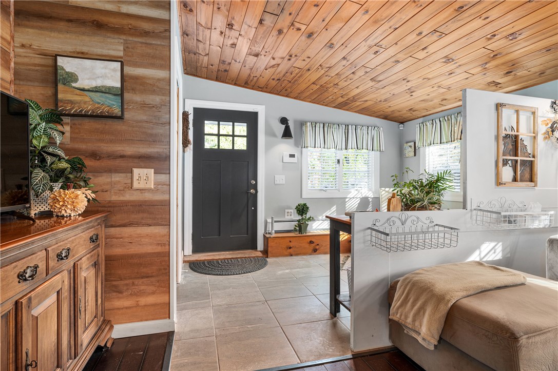 390 Hammet Road Coventry, RI 02816 - Photo 33 of 49