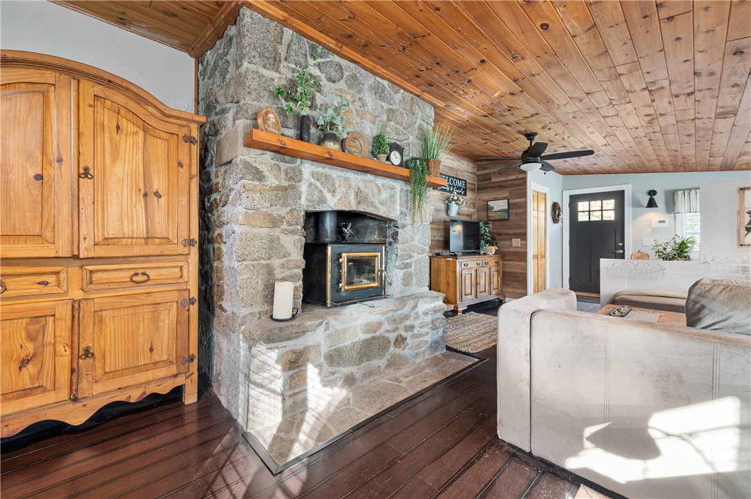 390 Hammet Road Coventry, RI 02816 - Photo 38 of 49