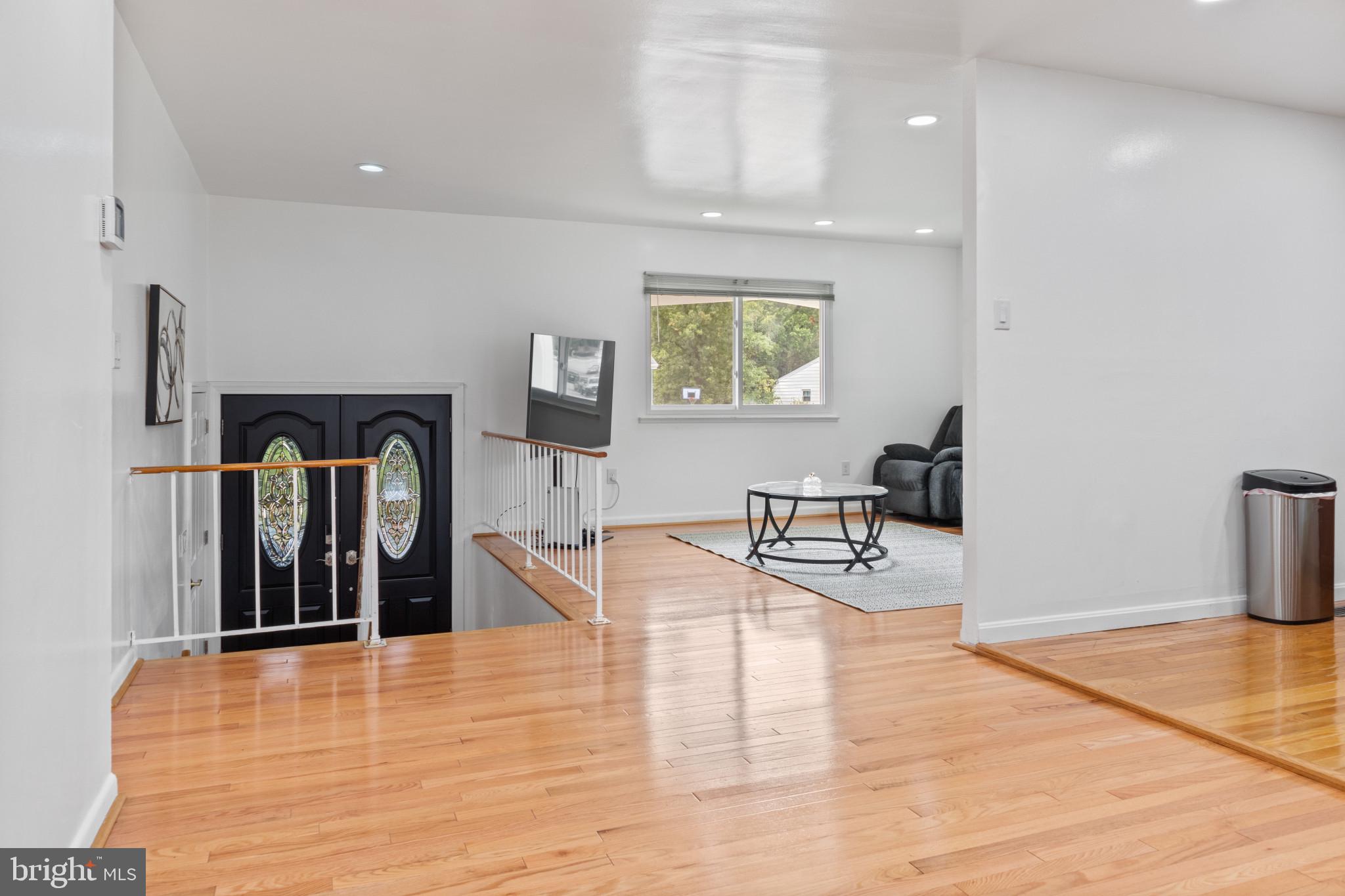 6200 Collinsway Road Catonsville, MD 21228 - Photo 12 of 50