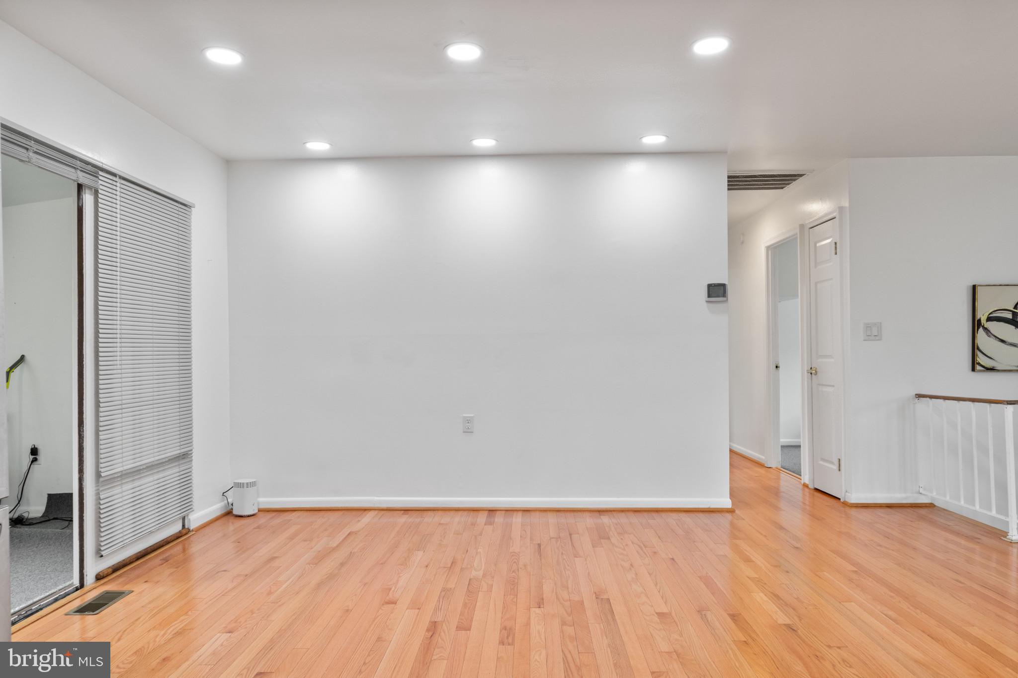 6200 Collinsway Road Catonsville, MD 21228 - Photo 16 of 50