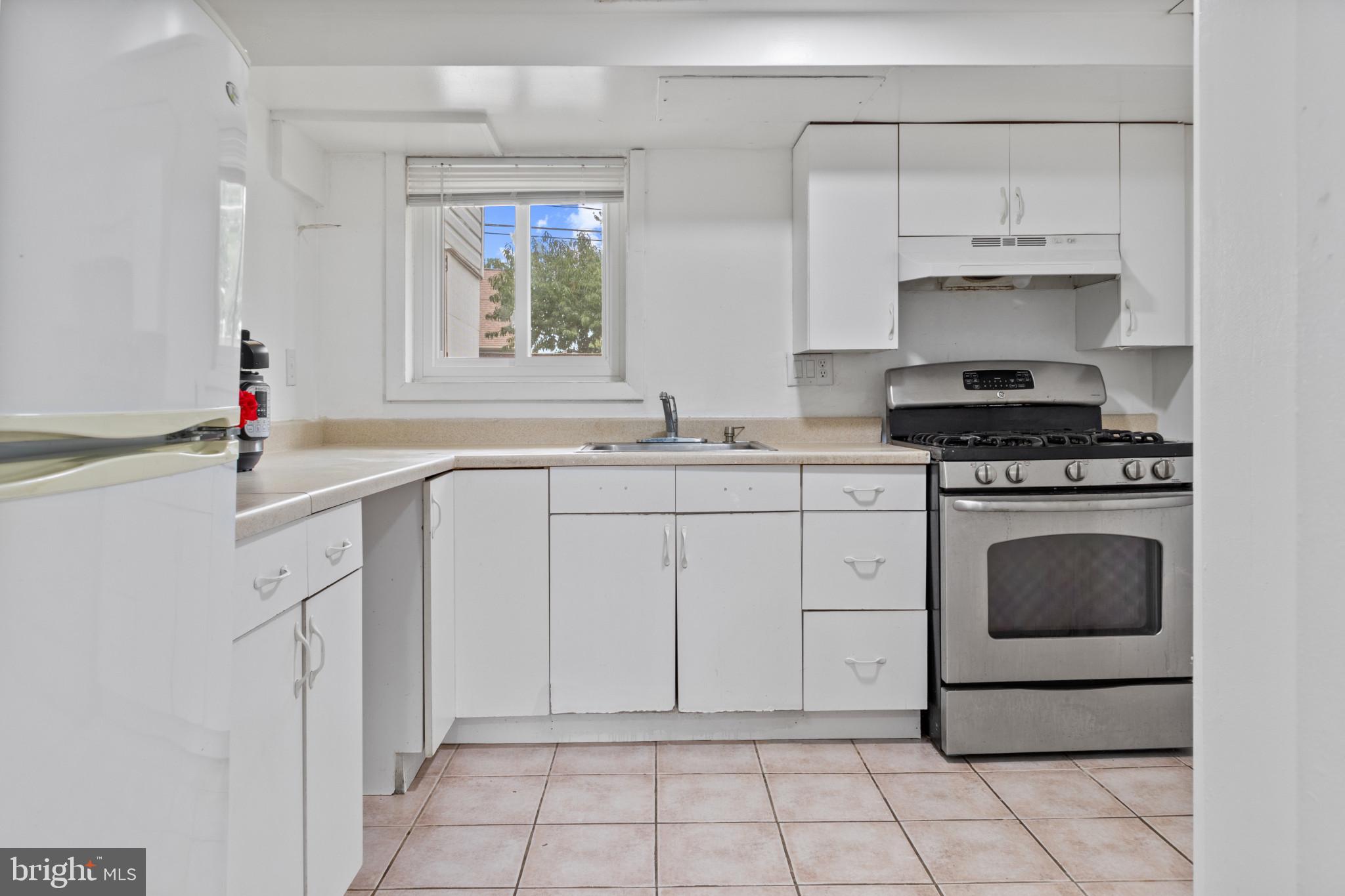 6200 Collinsway Road Catonsville, MD 21228 - Photo 47 of 50