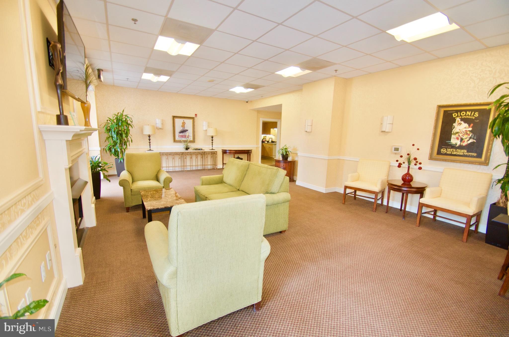 2726 Gallows Road, Unit 917 Vienna, VA 22180 - Photo 17 of 25 Community Center