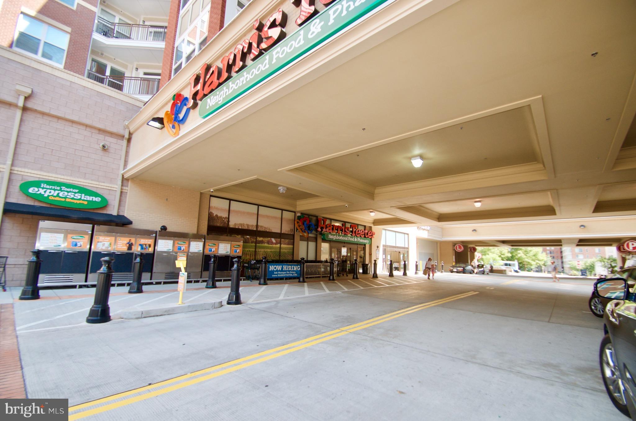 2726 Gallows Road, Unit 917 Vienna, VA 22180 - Photo 23 of 25 Shops and Area