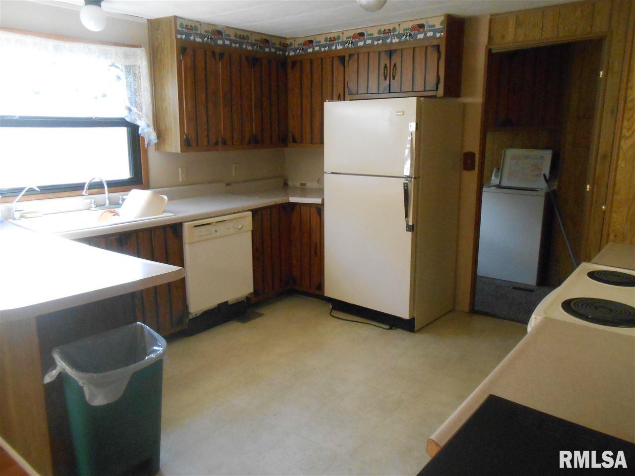 9783 Erie Road Erie, IL 61250 - Photo 3 of 10