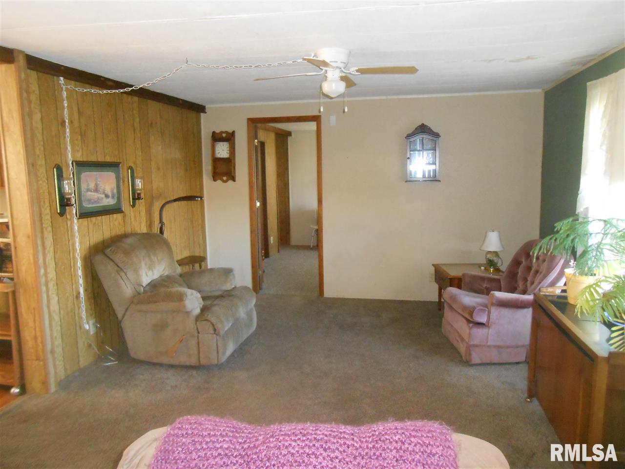 9783 Erie Road Erie, IL 61250 - Photo 4 of 10