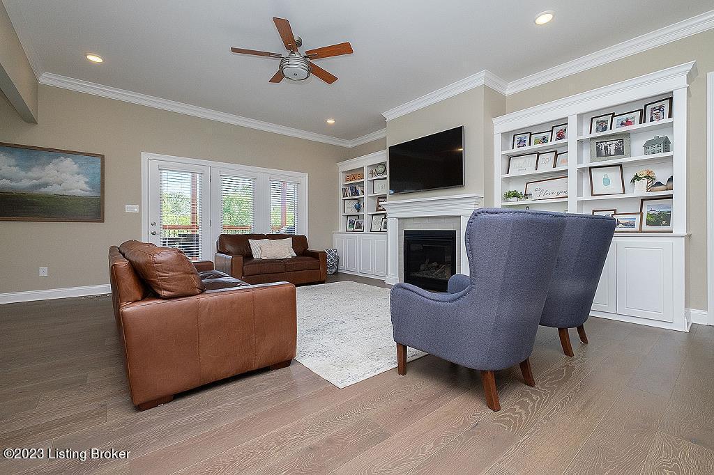 1817 Meremont Ridge Road Louisville, KY 40245 - Photo 5 of 73 Living Room