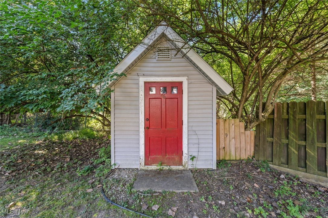 4800 Farnhurst Road Cleveland, OH 44124 - Photo 45 of 45