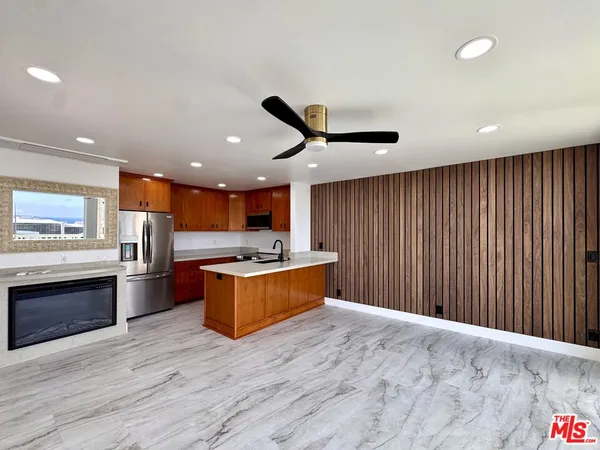 $4,450 | 11916 Whalers Lane, Malibu, CA 90265
