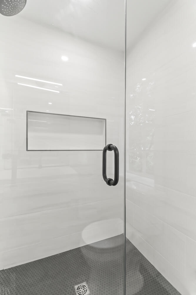 19 Smith Street, Unit F Charleston, SC 29401 - Photo 12 of 20 19 Smith Street, D, Charleston 29401-11