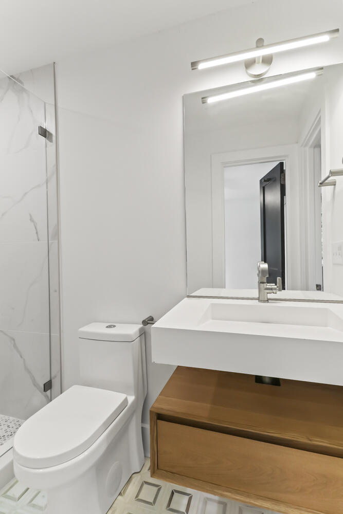 19 Smith Street, Unit F Charleston, SC 29401 - Photo 16 of 20 19 Smith Street, D, Charleston 29401-15