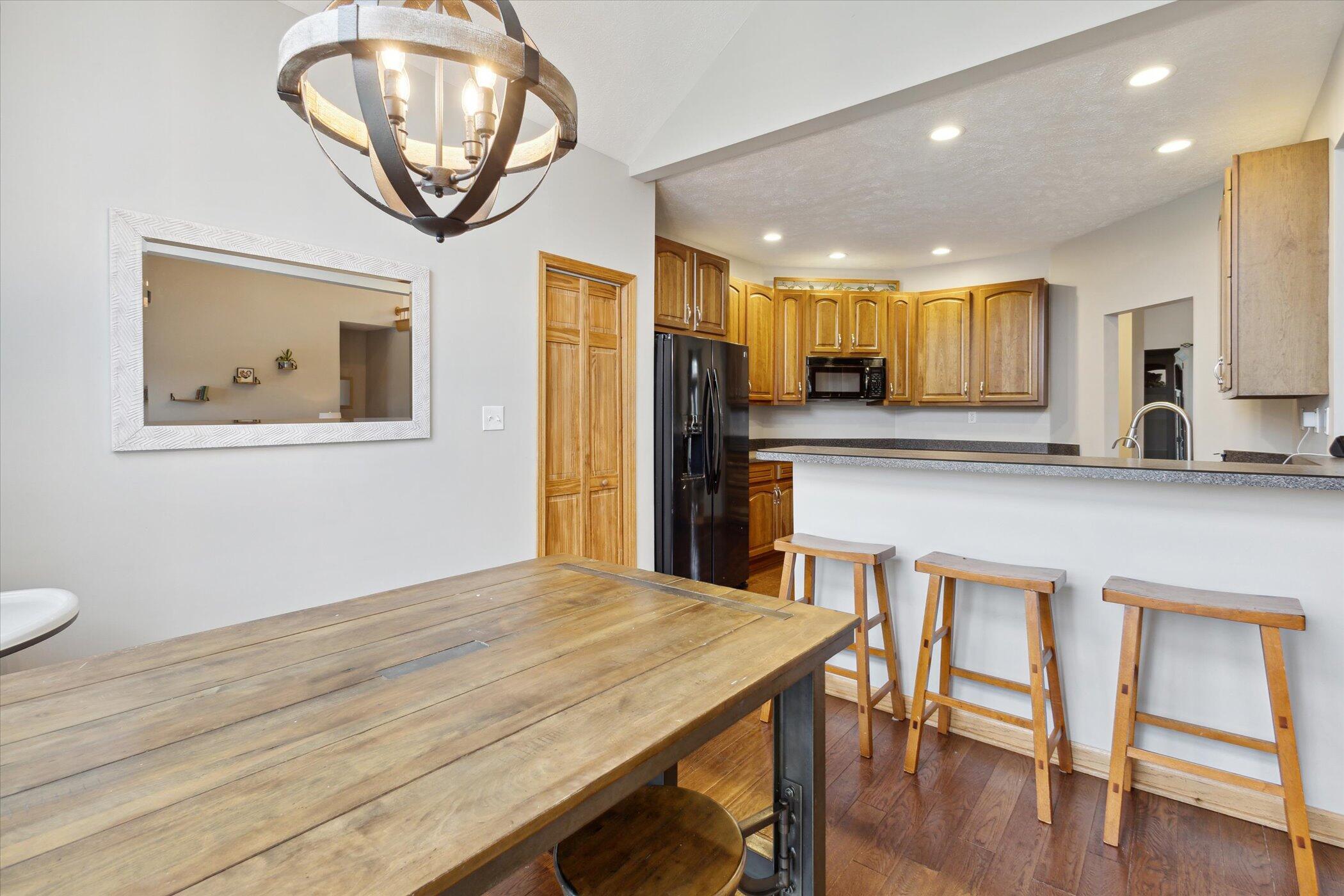 714 O'Brien Road Jackson, MI 49201 - Photo 14 of 63 17-714-O'Brien-Rd-Jackson-MI-49201-Windo