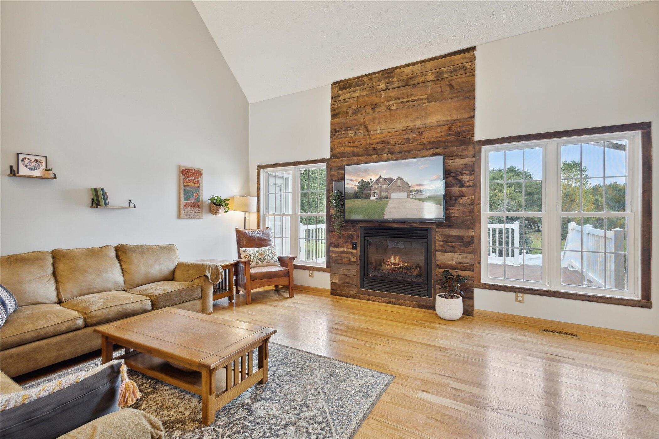 714 O'Brien Road Jackson, MI 49201 - Photo 8 of 63 09-714-O'Brien-Rd-Jackson-MI-49201-Windo