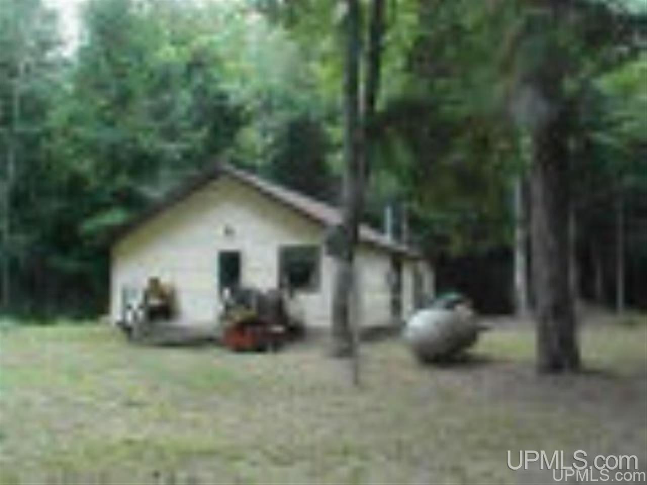 12907 33 Road Wetmore, MI 49895 - Photo 2 of 5 Gallery Image 2
