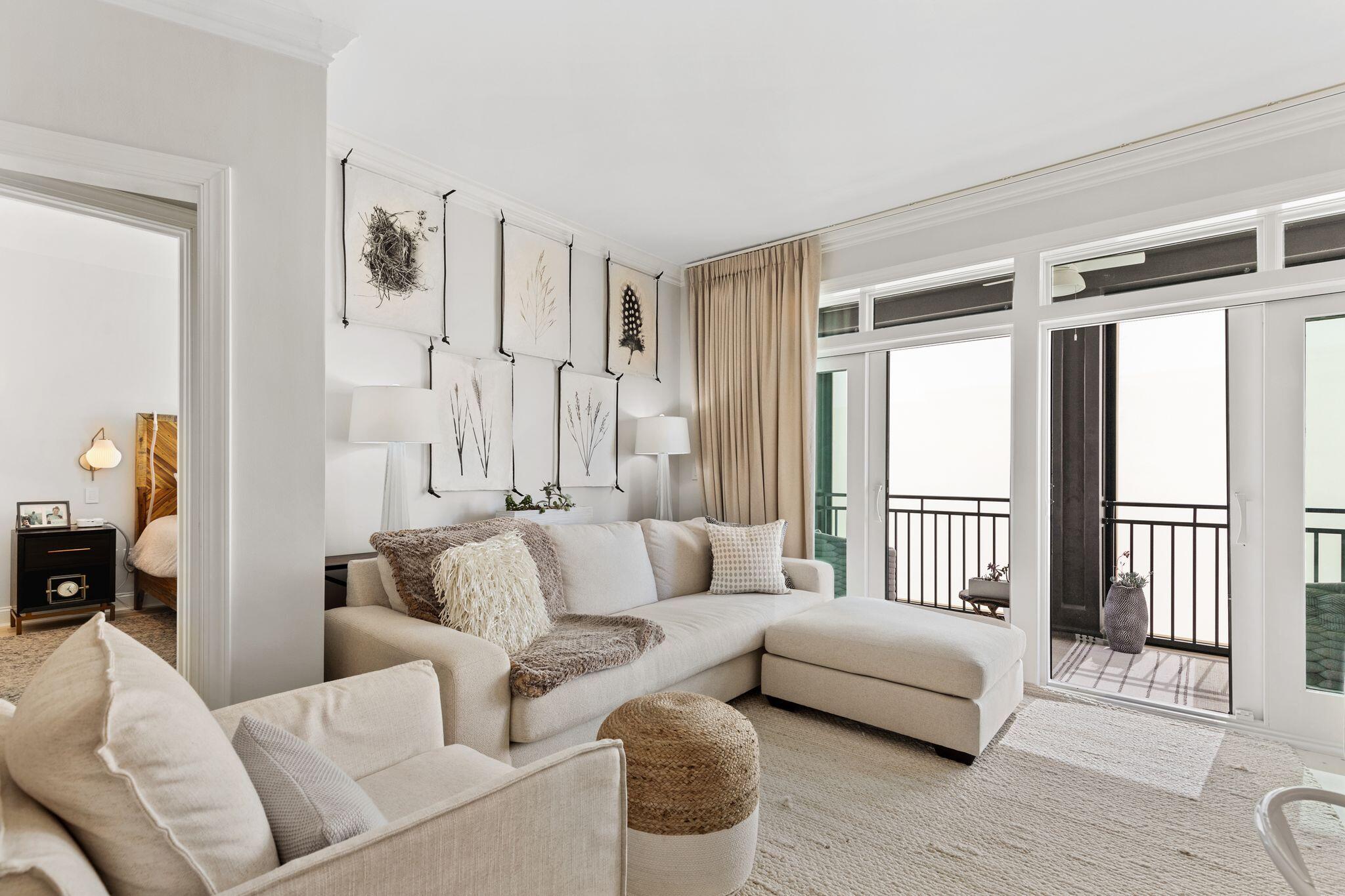 21 George Street, Unit 407 Charleston, SC 29401 - Photo 16 of 34 21georgeunit407-keeneyemarketing-018