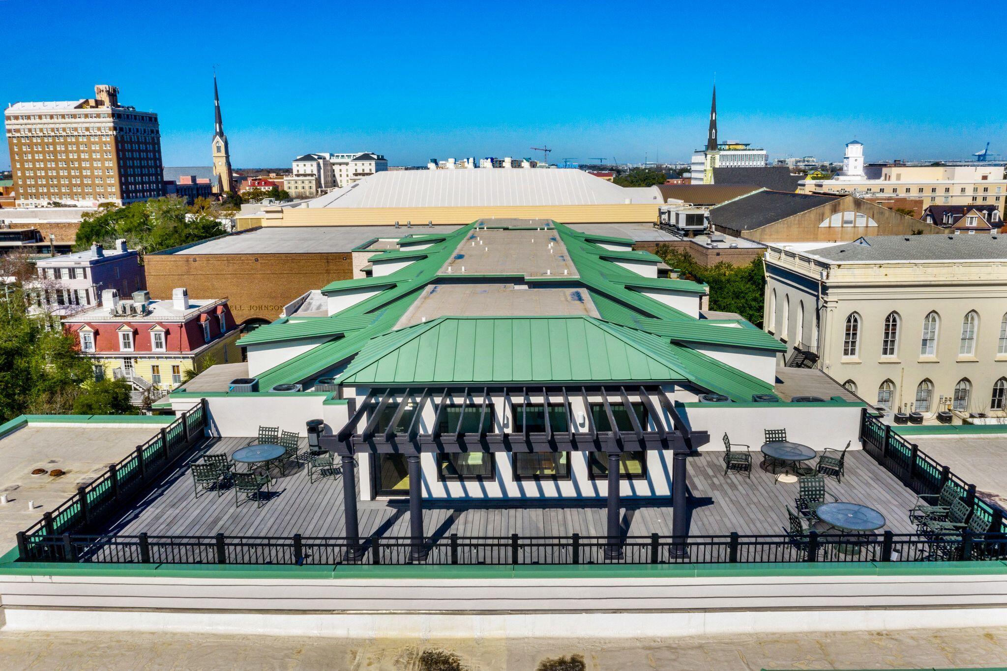 21 George Street, Unit 407 Charleston, SC 29401 - Photo 31 of 34 21georgeunit407-keeneyemarketing-035