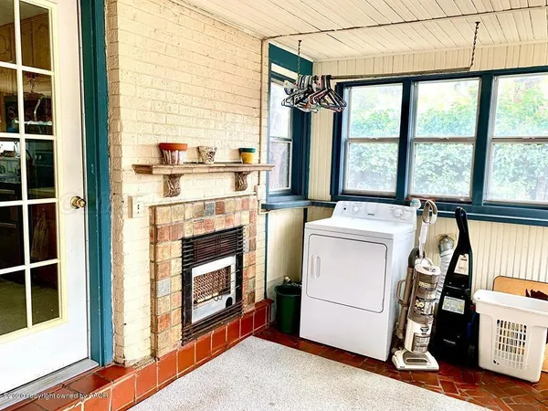a view of washer and dryer with a washer dryer