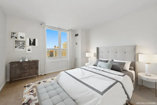 $5,200 | 345 North LaSalle Drive, Unit 3902, Chicago, IL 60654