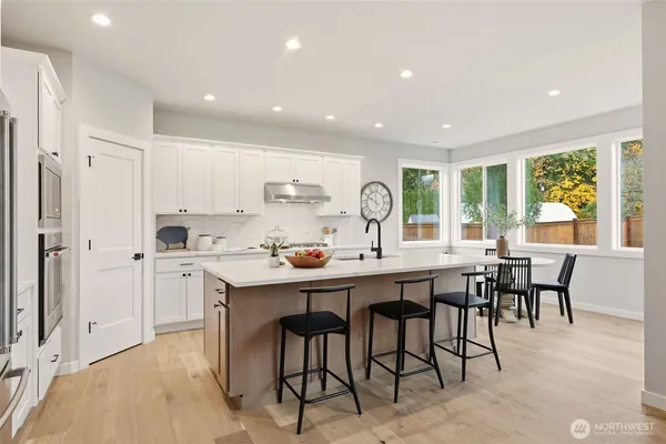 $1,425,880 | 33689 Northeast 42nd Street, Carnation, WA 98014